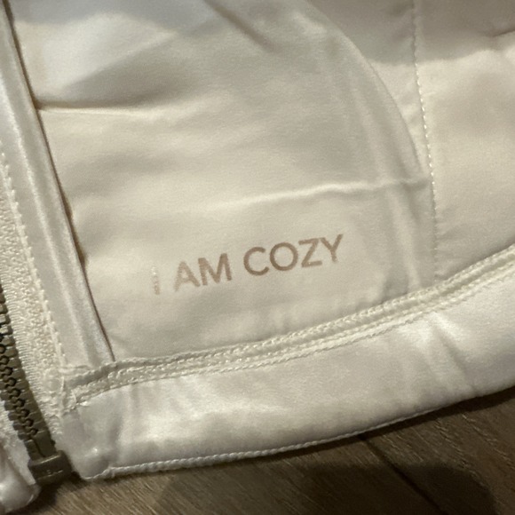 Rhône Aloft Fleece Vest Full Zip Gold Logo Stretch Cream Women's X-Small - Picture 10 of 10